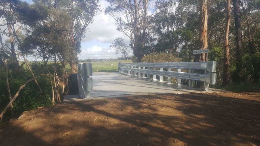 New rural bridge entrance
